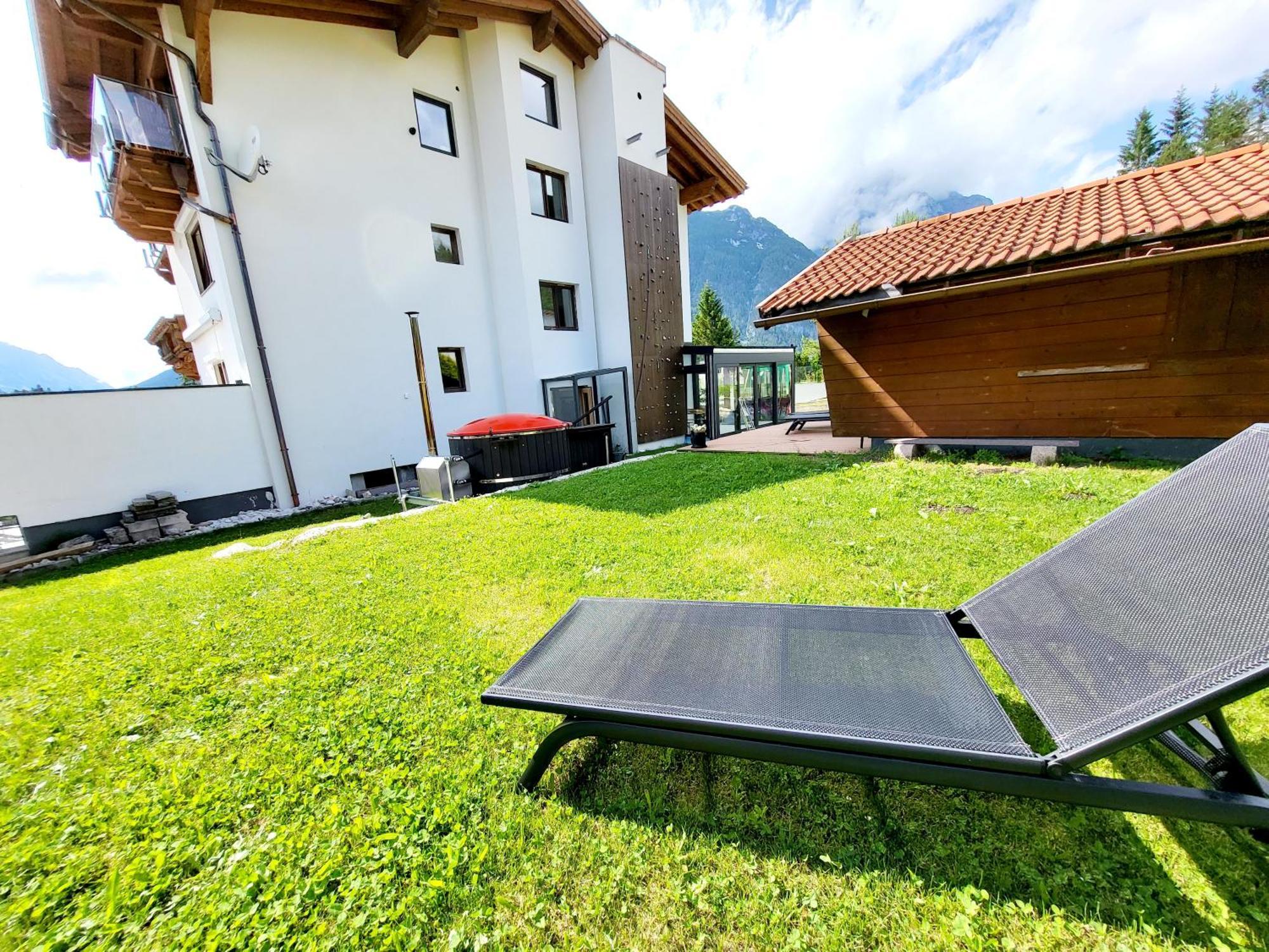 Schickster Sky Lodge Лойташ Екстериор снимка