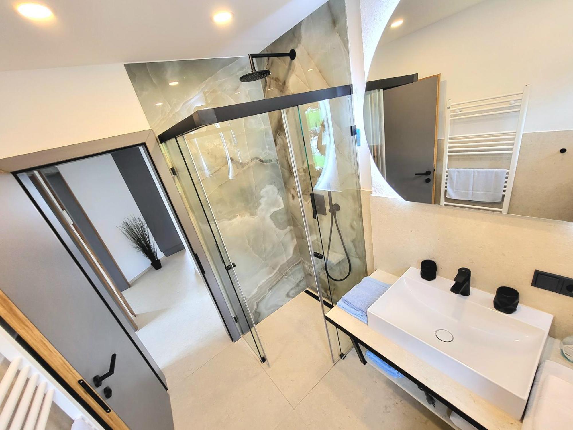 Schickster Sky Lodge Лойташ Екстериор снимка